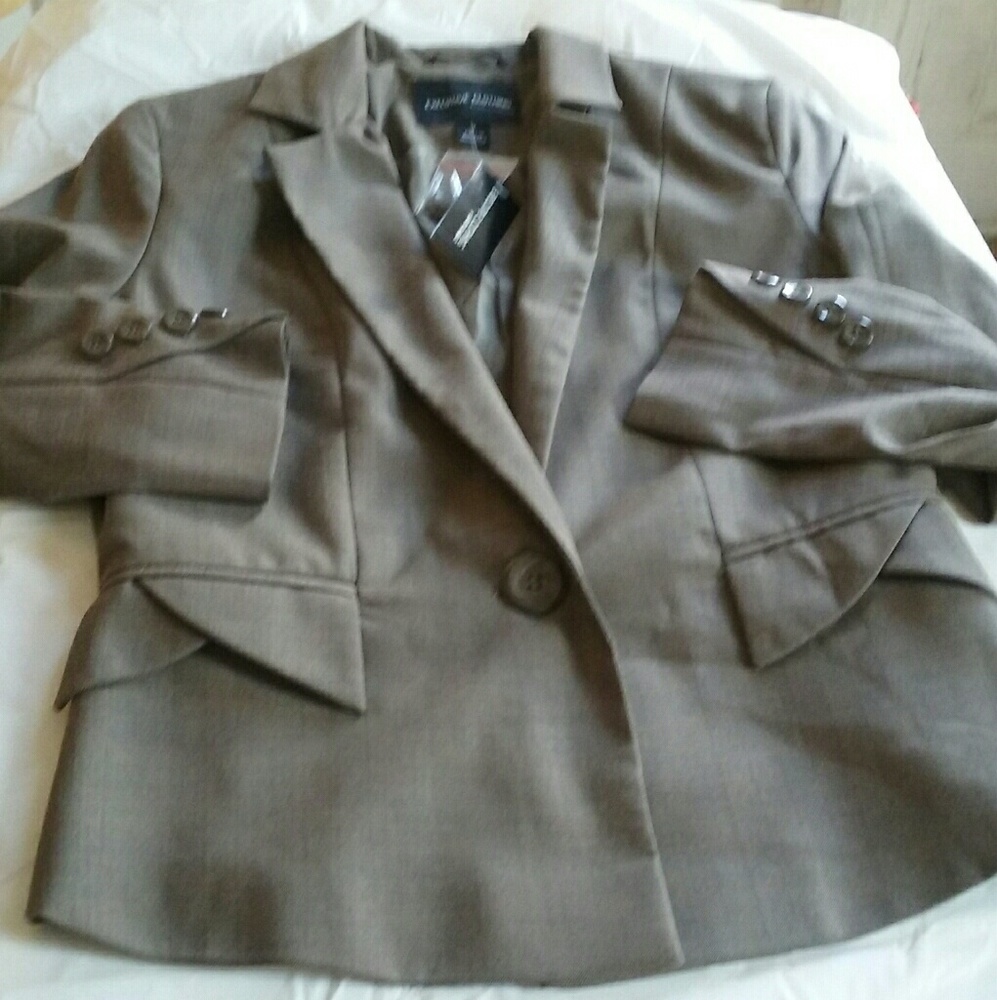 Blazer Taupe Color With Tag Size 3